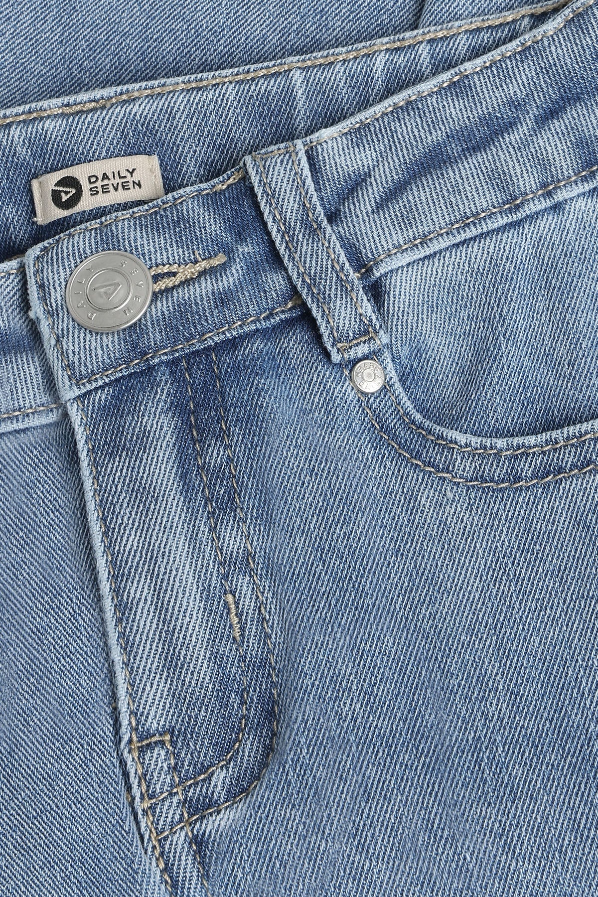 Denim Straight Fit
