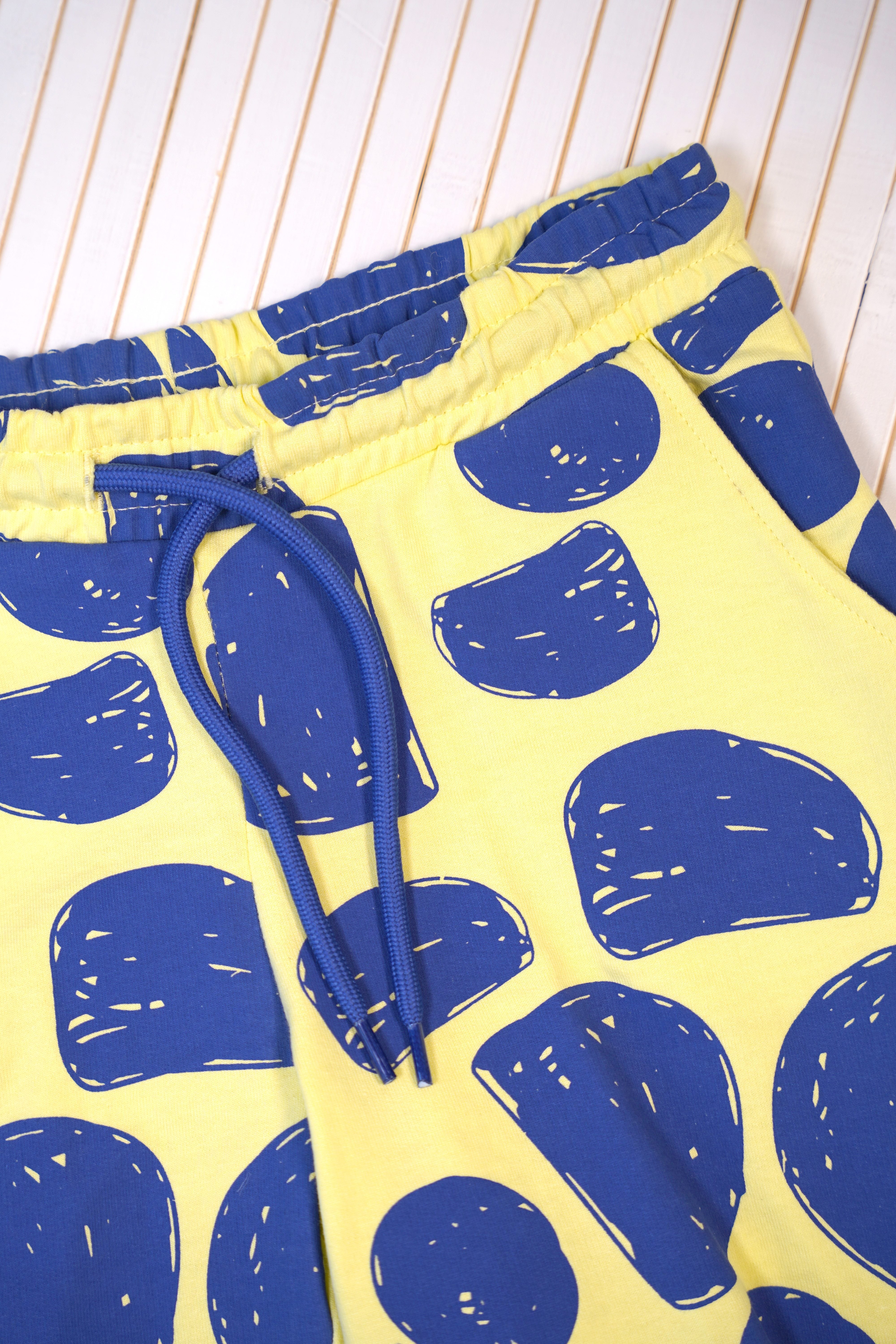 Paul printed short