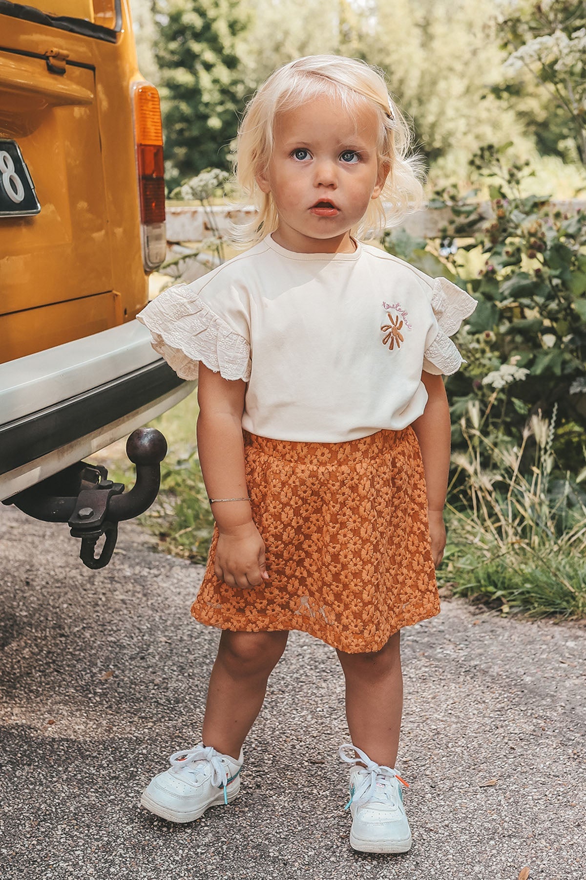 Embroidered Tule Rok
