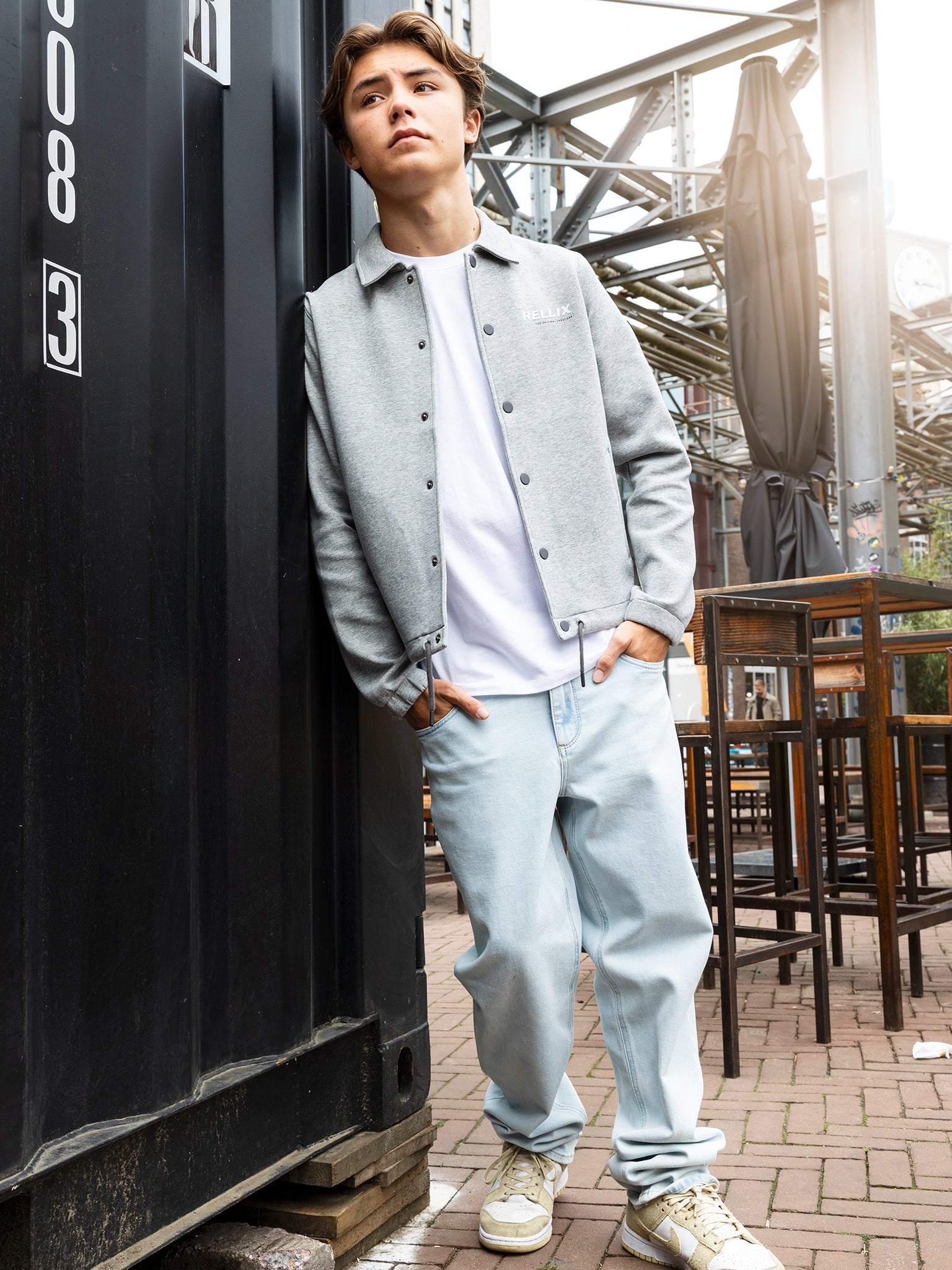 2614 Straight Wide Fit Jeans