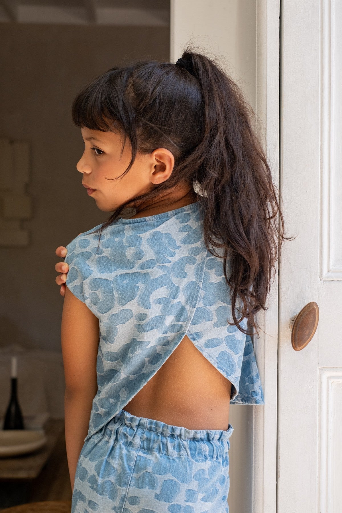 Clara Flo girls chambrey knotted top with CF closure