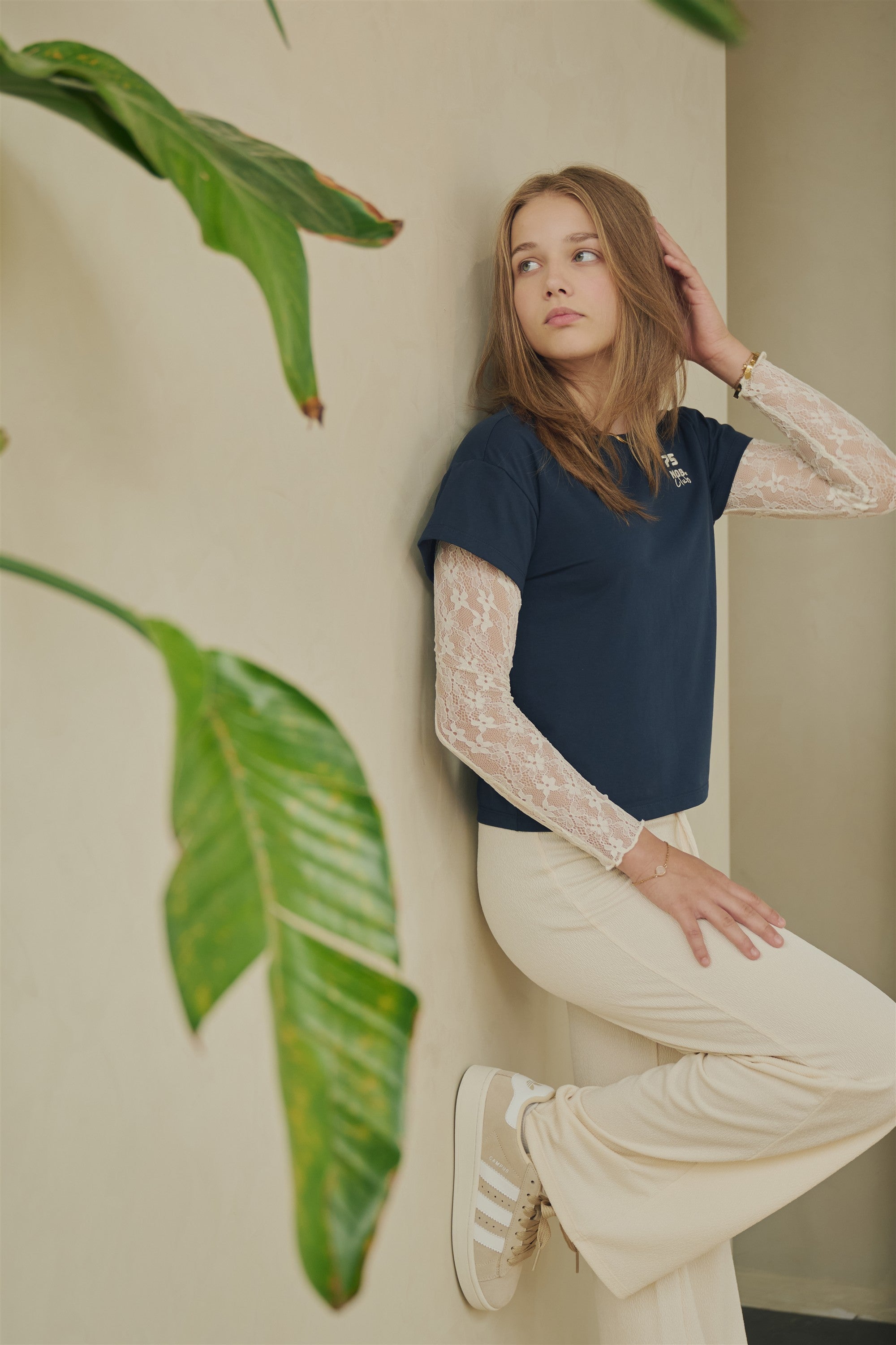 Kase Tshirt with lace sleeves
